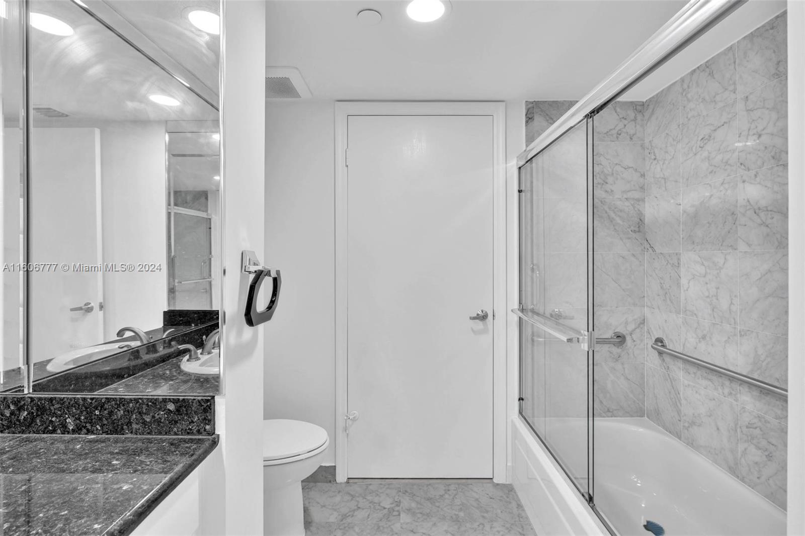 16485 Collins Ave # 1731