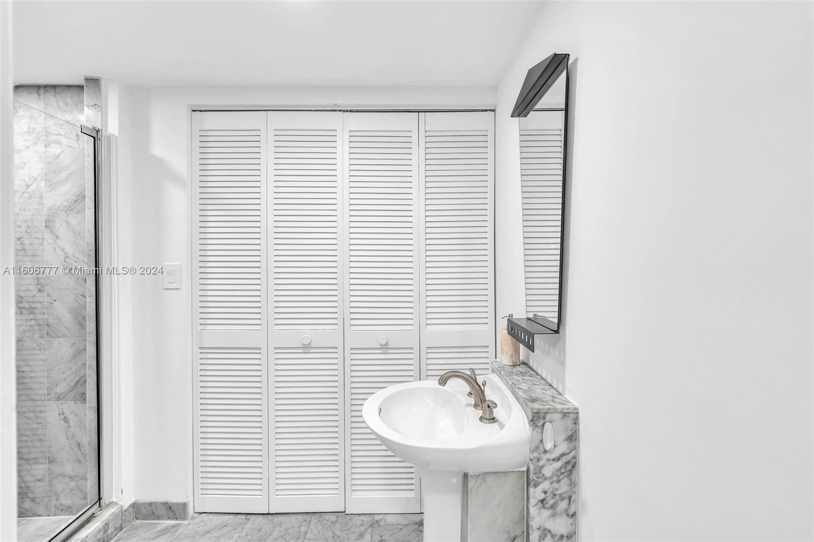 16485 Collins Ave # 1731
