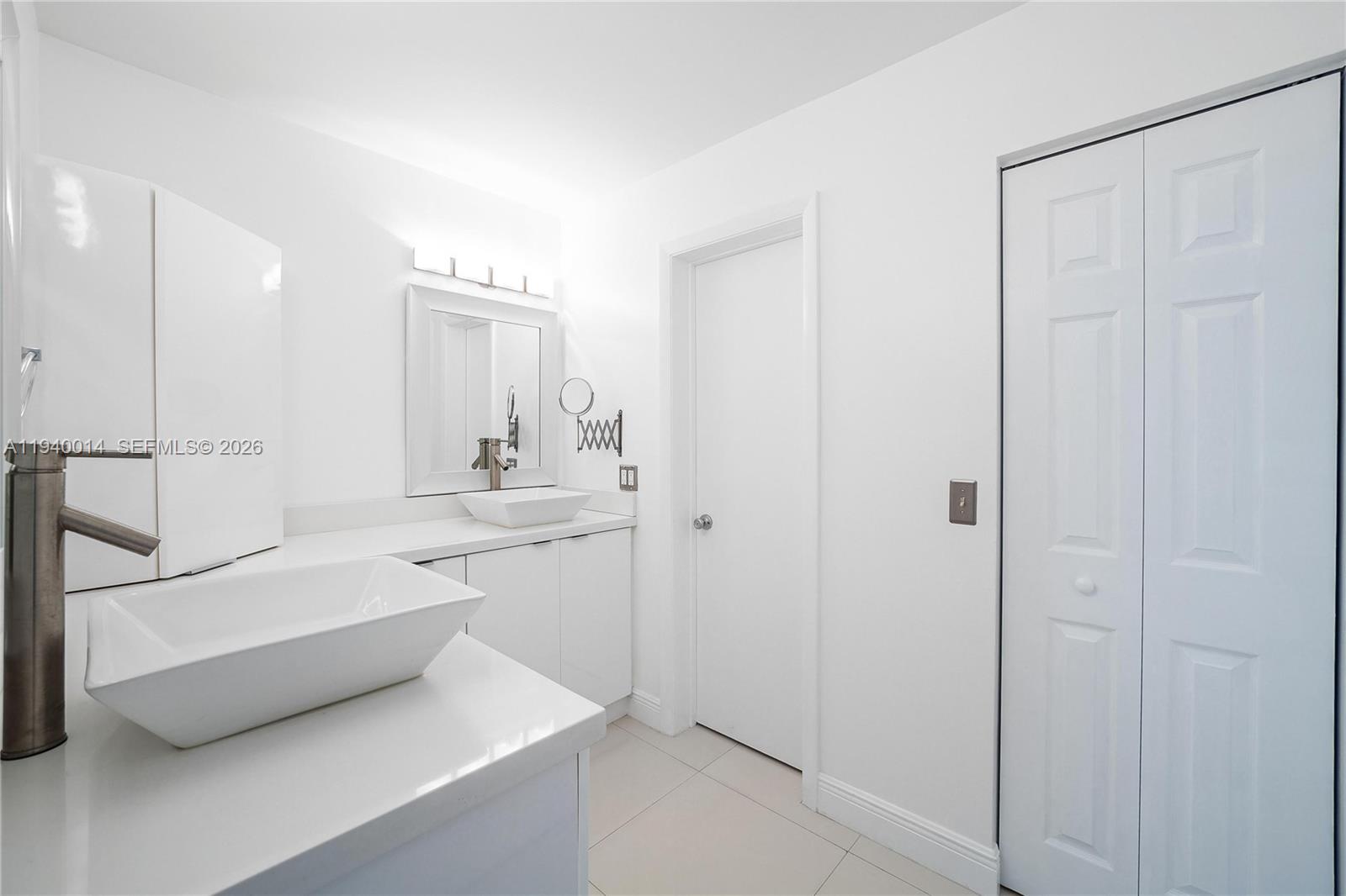 3545 Magellan Cir # 5 Unit: 356-5