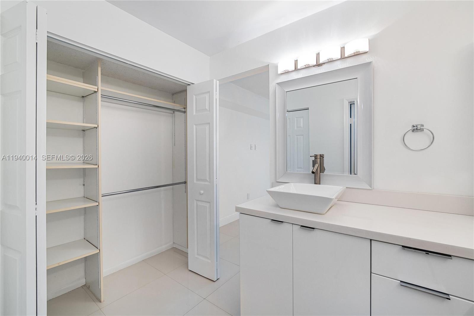 3545 Magellan Cir # 5 Unit: 356-5