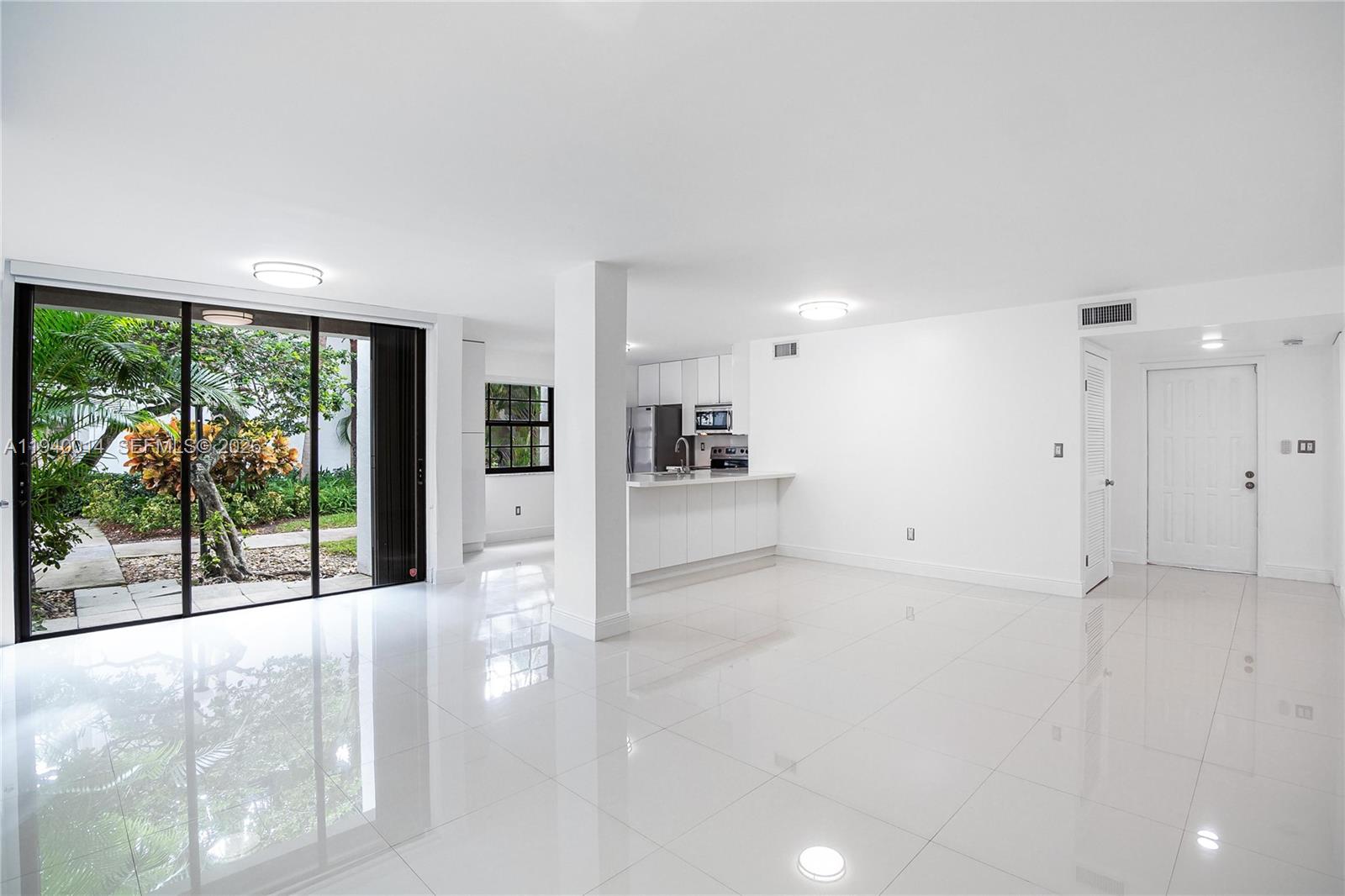 3545 Magellan Cir # 5 Unit: 356-5
