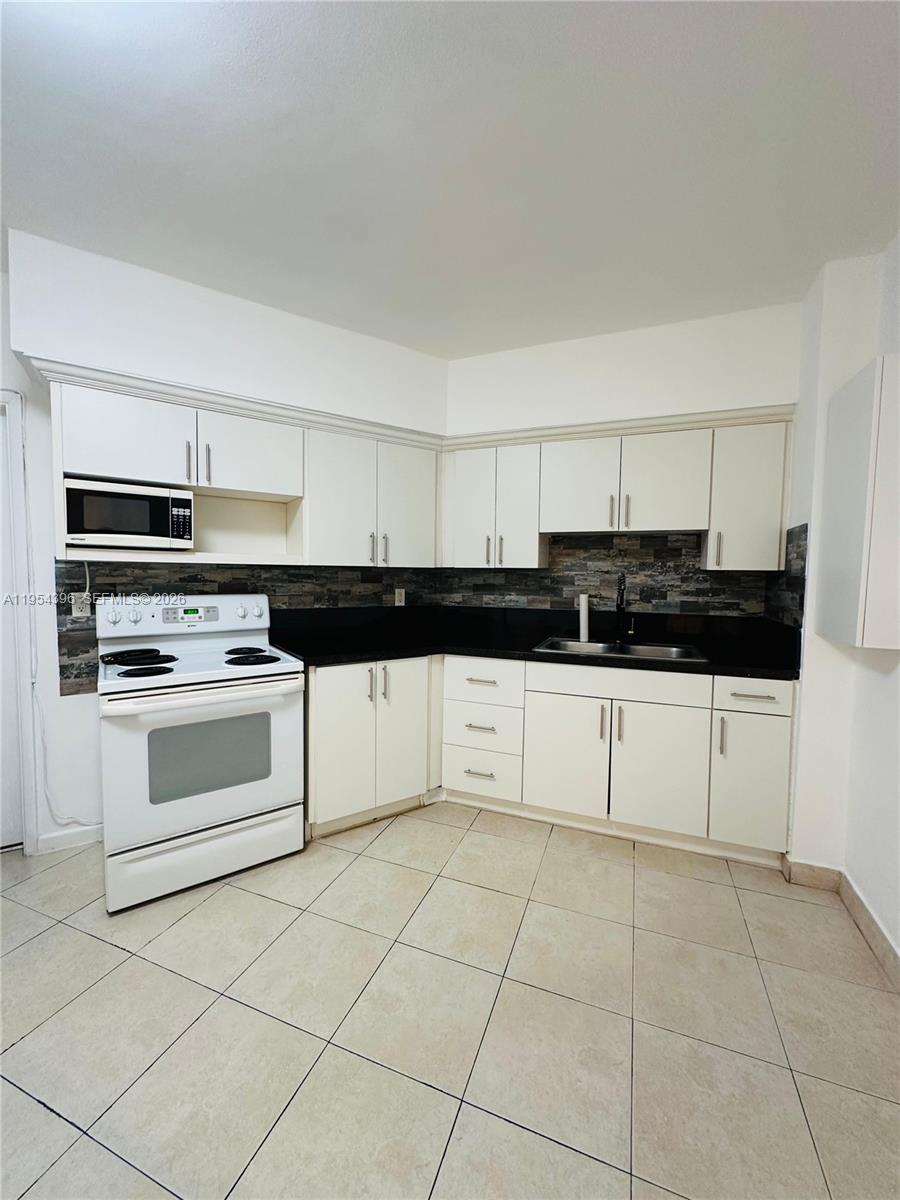 50 Park Dr # 3