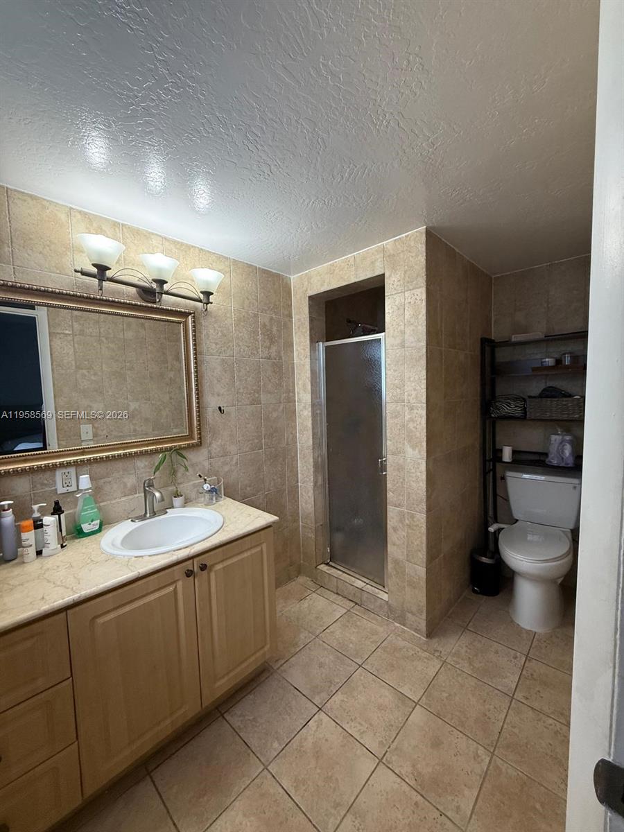 9260 Bay Harbor Ter # 23