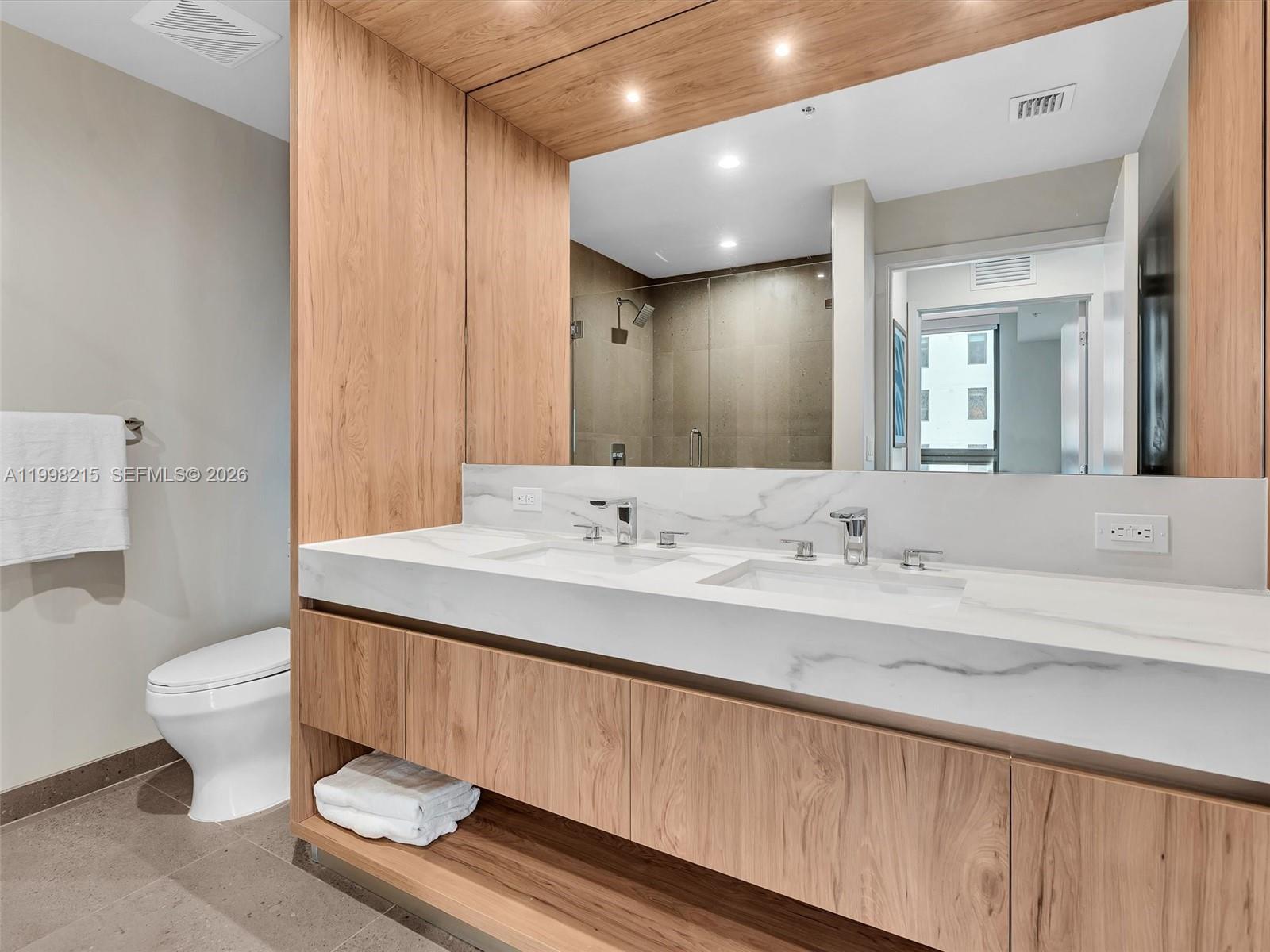 11 NE 6th street # 2214