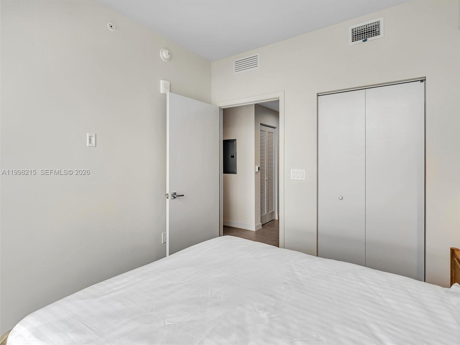 11 NE 6th street # 2214