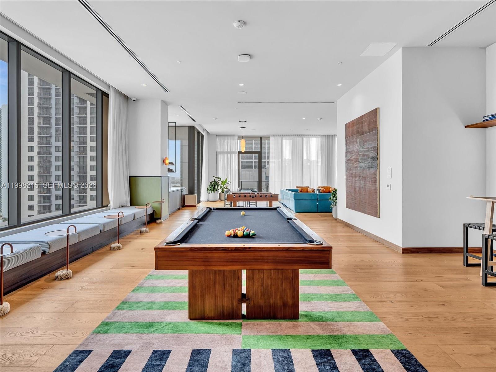 11 NE 6th street # 2214