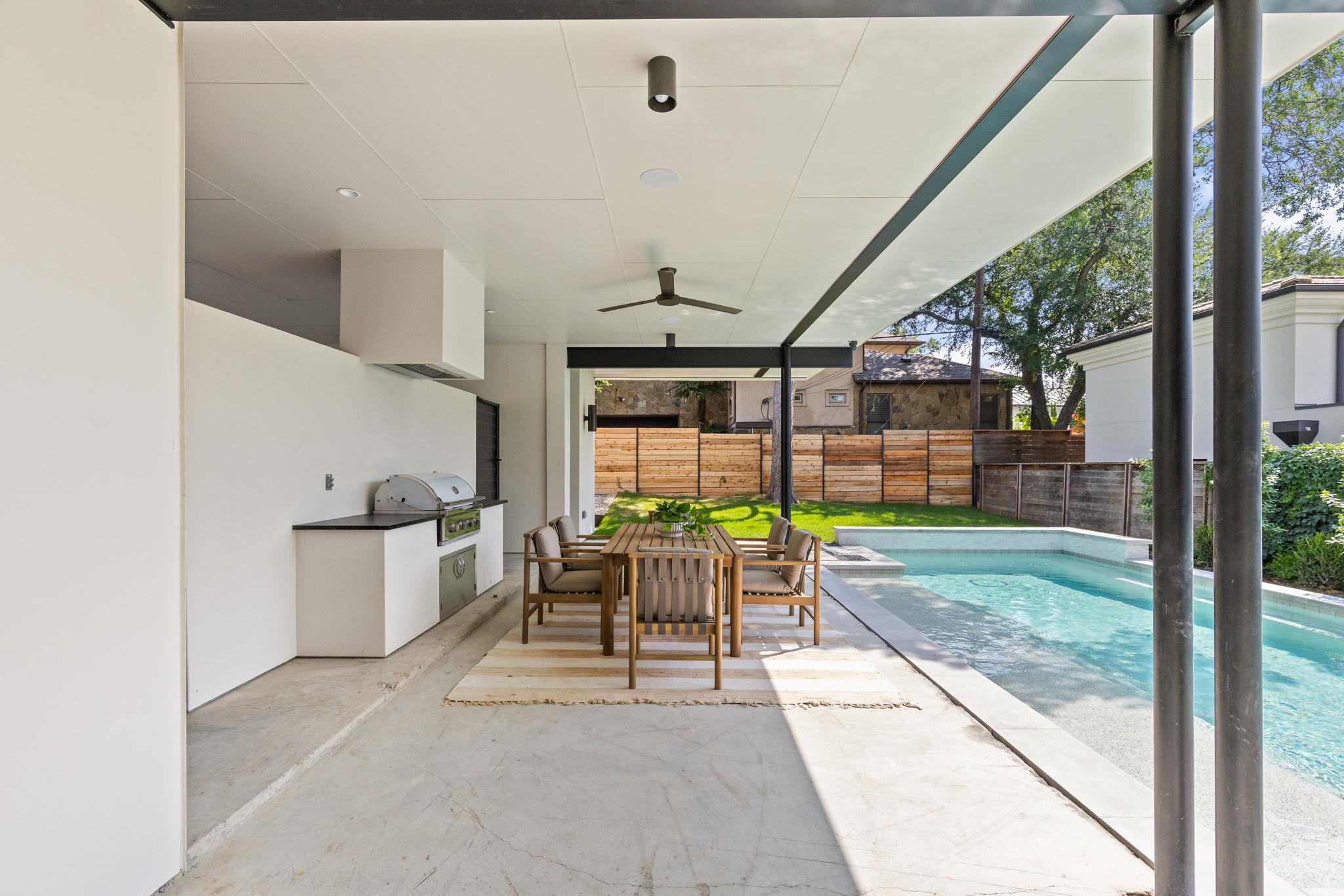 2701 Greenlee DR