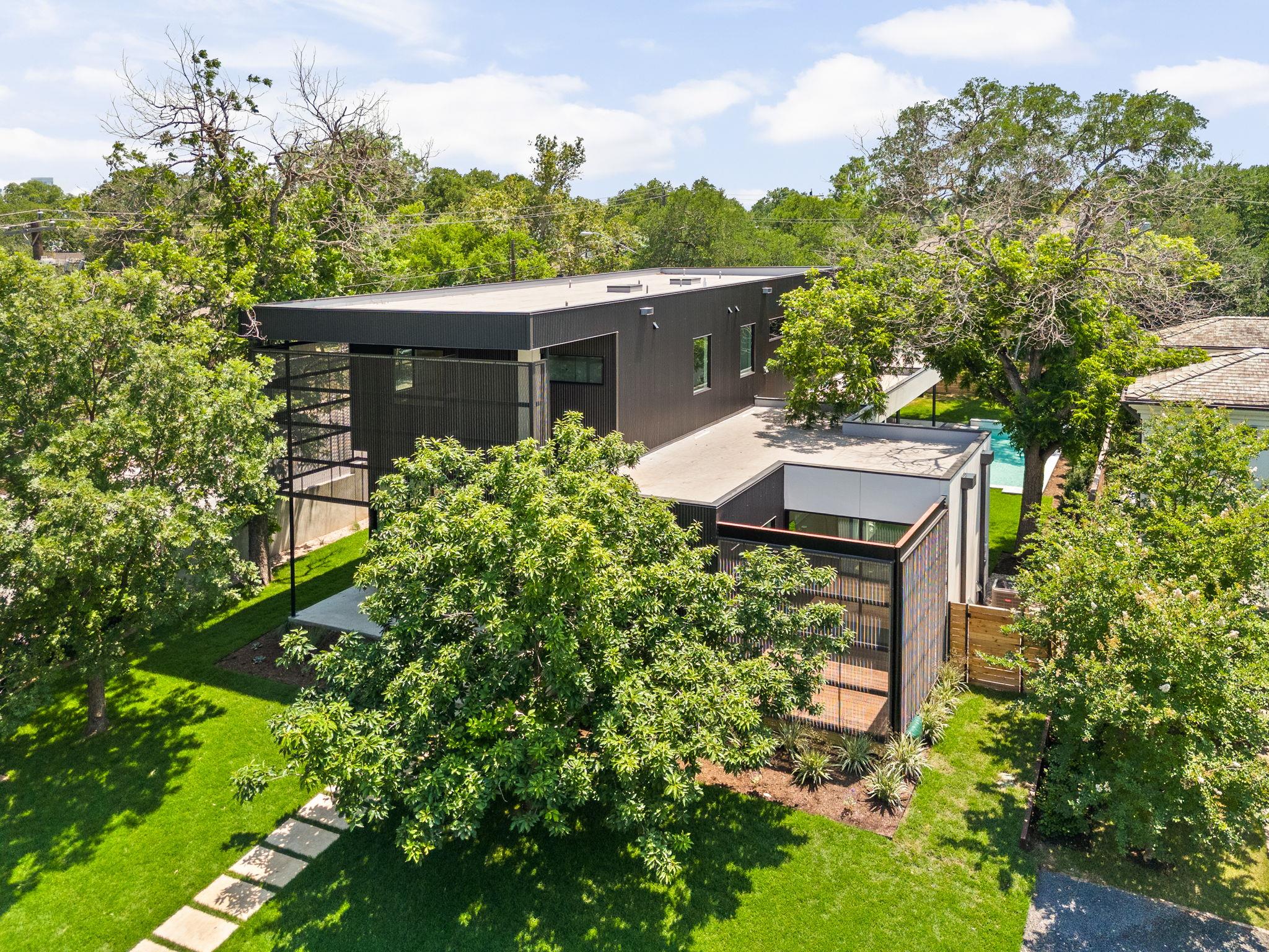 2701 Greenlee DR