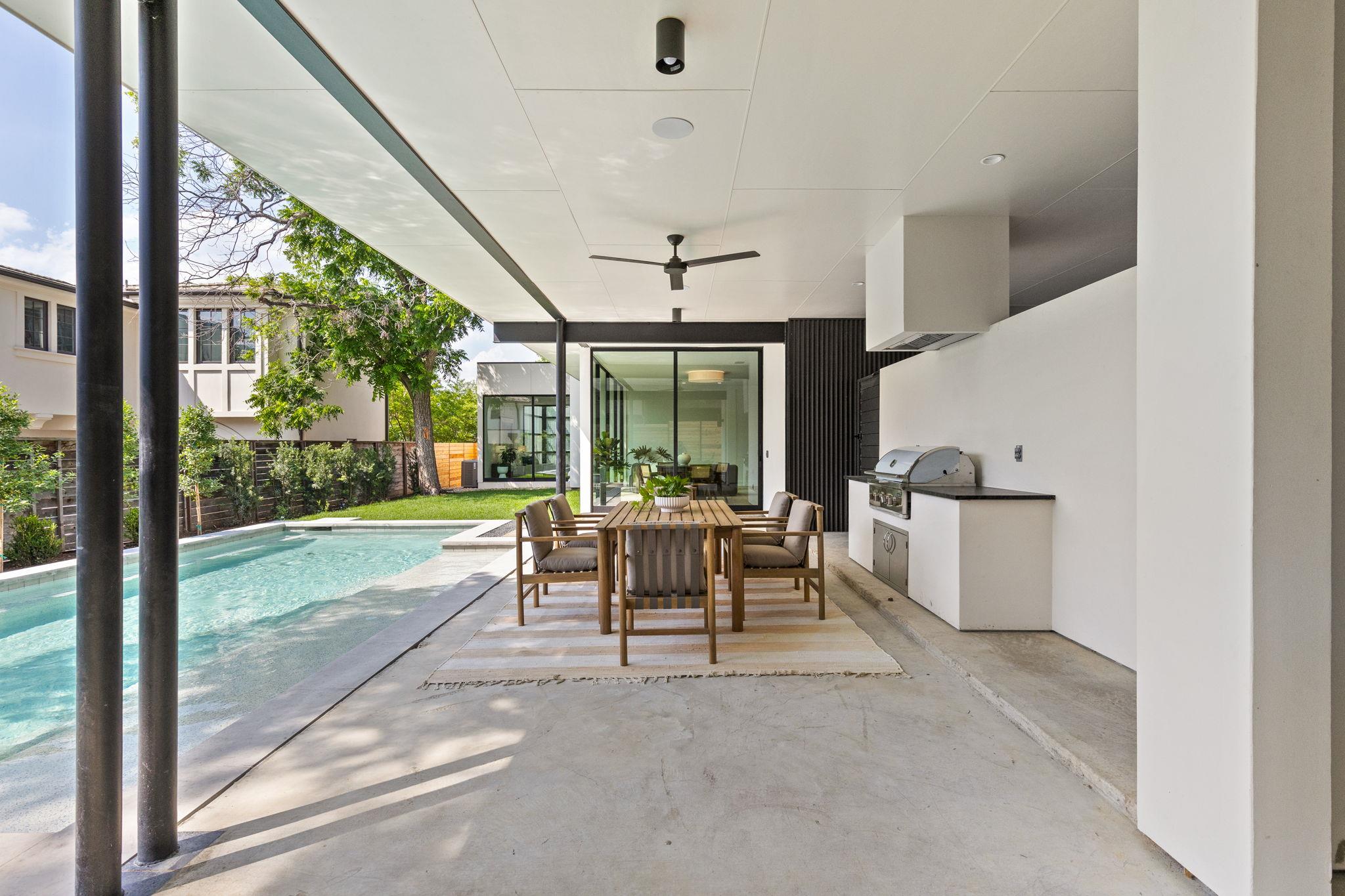 2701 Greenlee DR