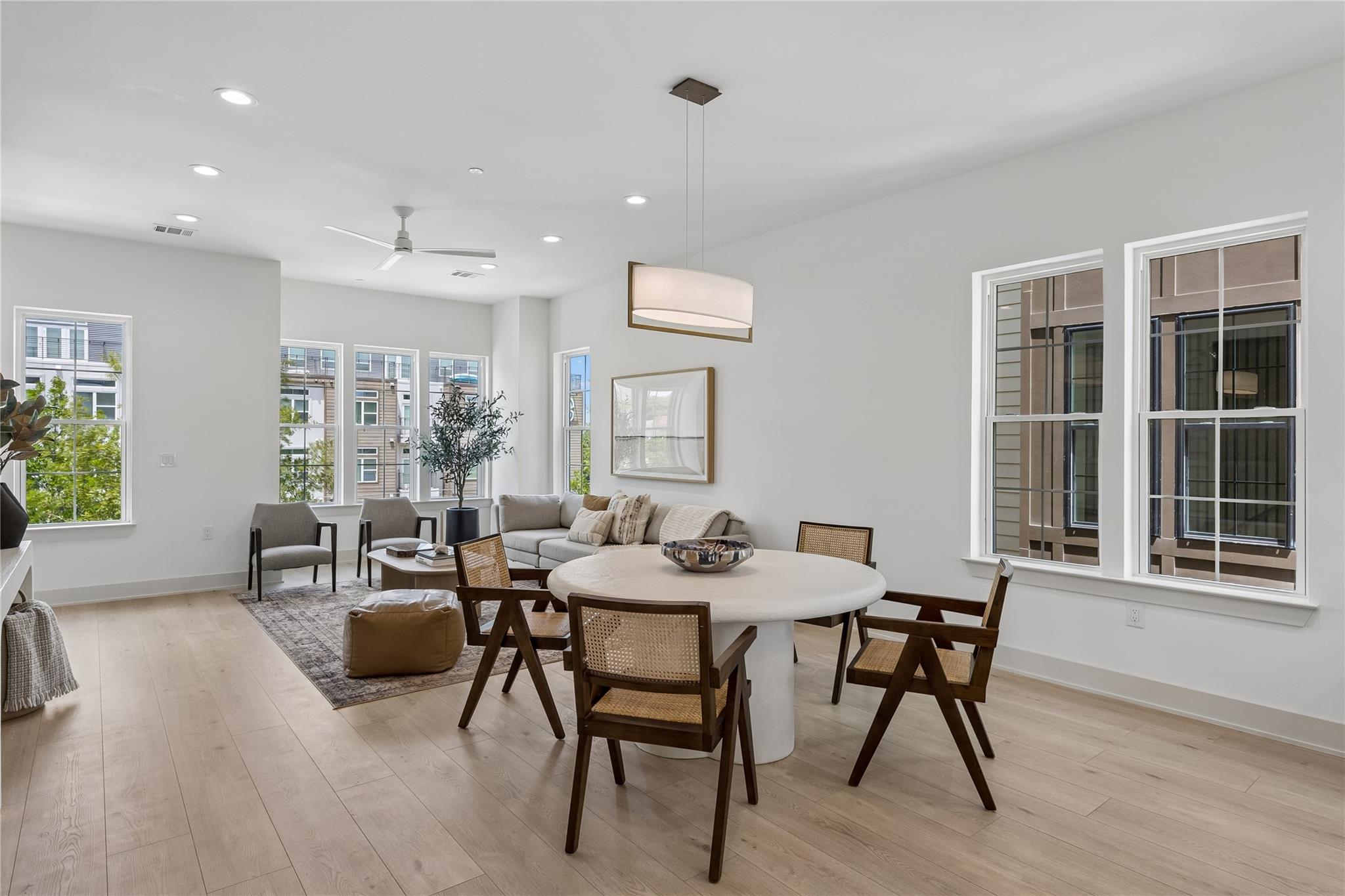 2209 Woodland Ave # 203