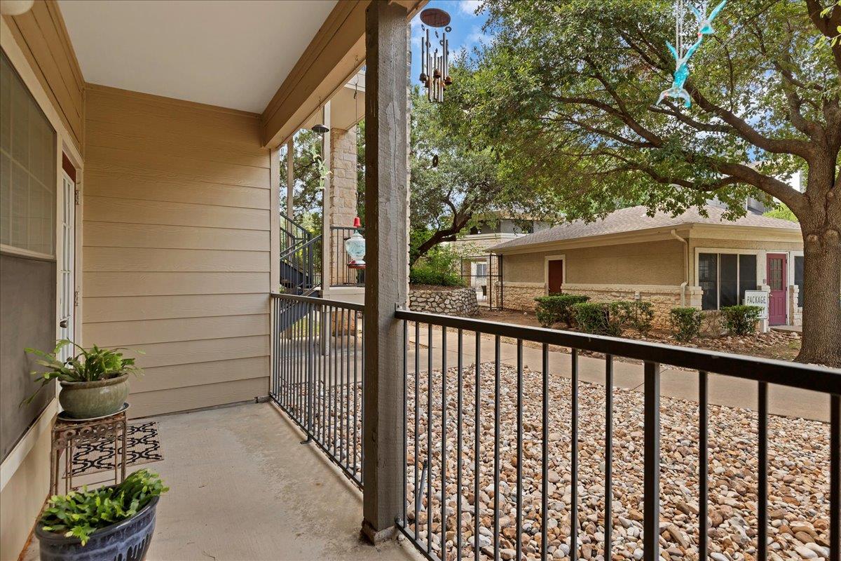 2320 Gracy Farms LN # 918