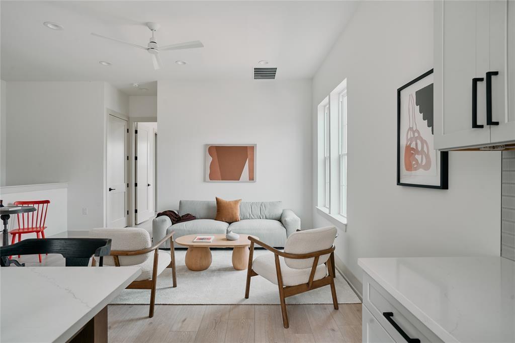 2209 Woodland Ave # 803