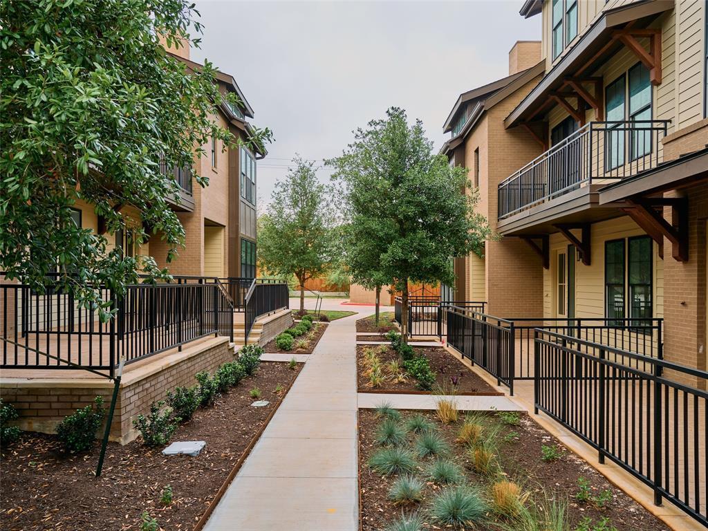 2209 Woodland Ave # 803
