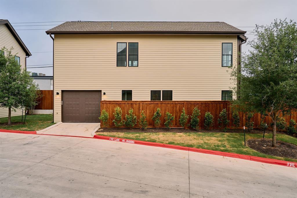 2209 woodland Ave # 401