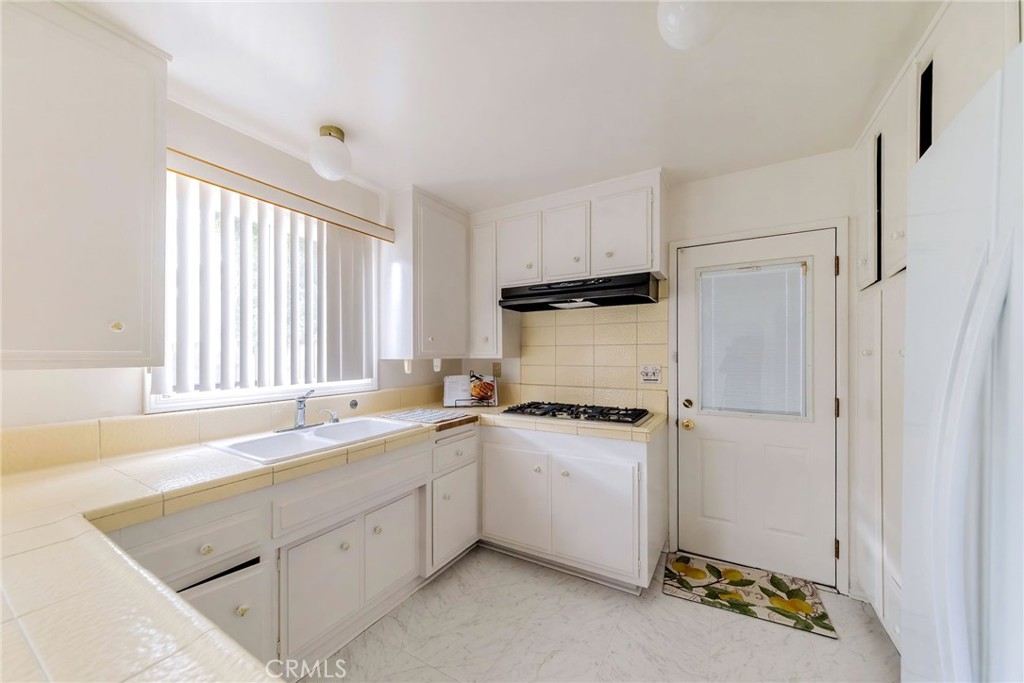 23511 Ladeene Avenue