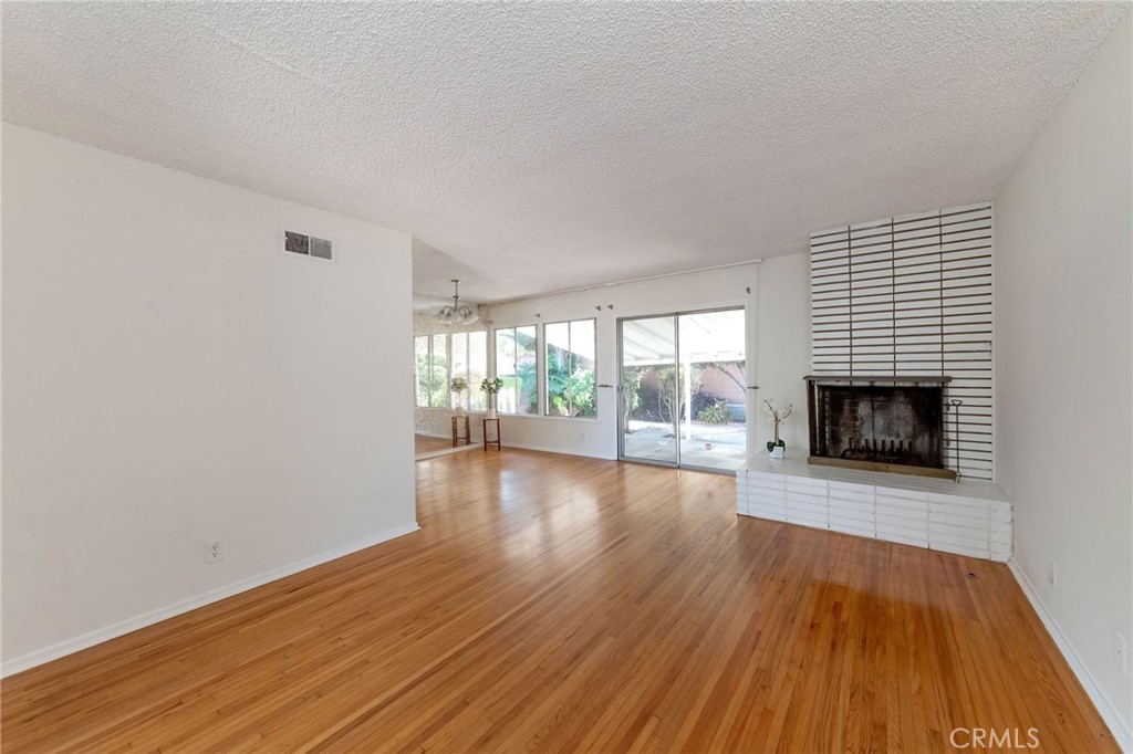 18025 Glenburn Avenue