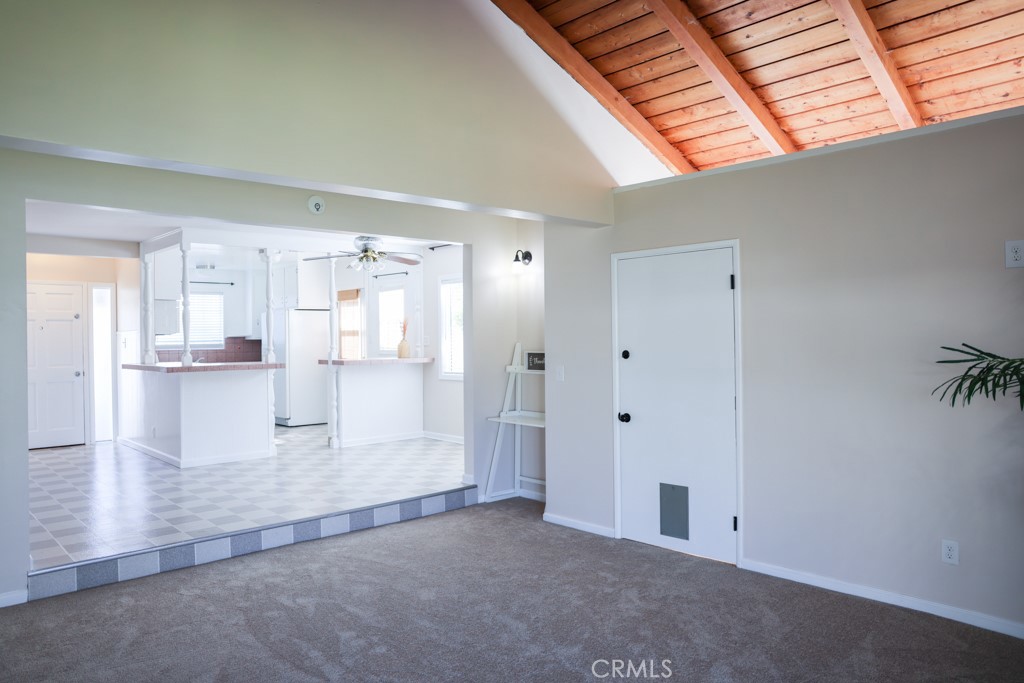 4207 Artesia Boulevard