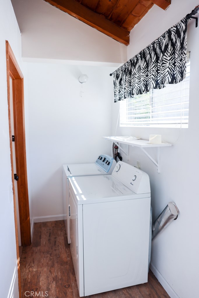 4207 Artesia Boulevard