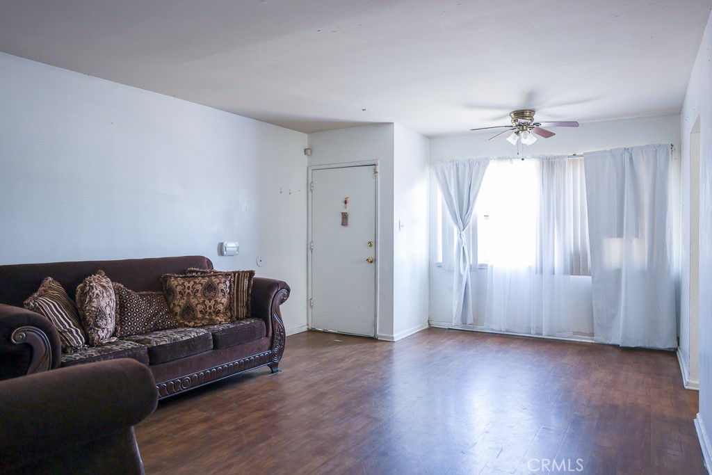 22719 Delford Avenue