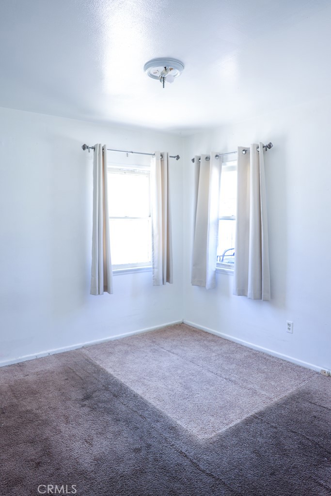 22719 Delford Avenue