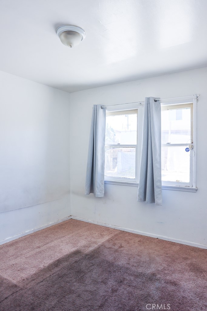 22719 Delford Avenue