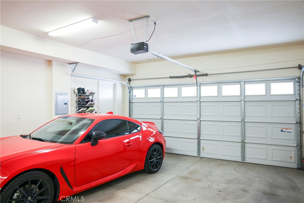 1833 Cabrillo Avenue