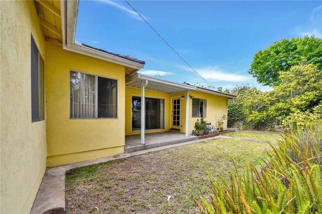 422 Calle De Arboles