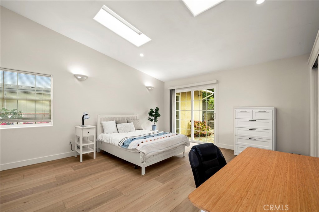 438 Calle De Aragon