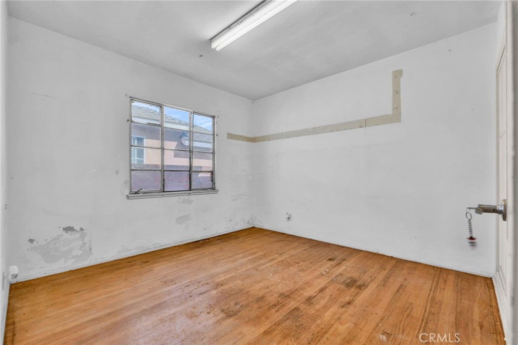 18901 18901 Haas Avenue