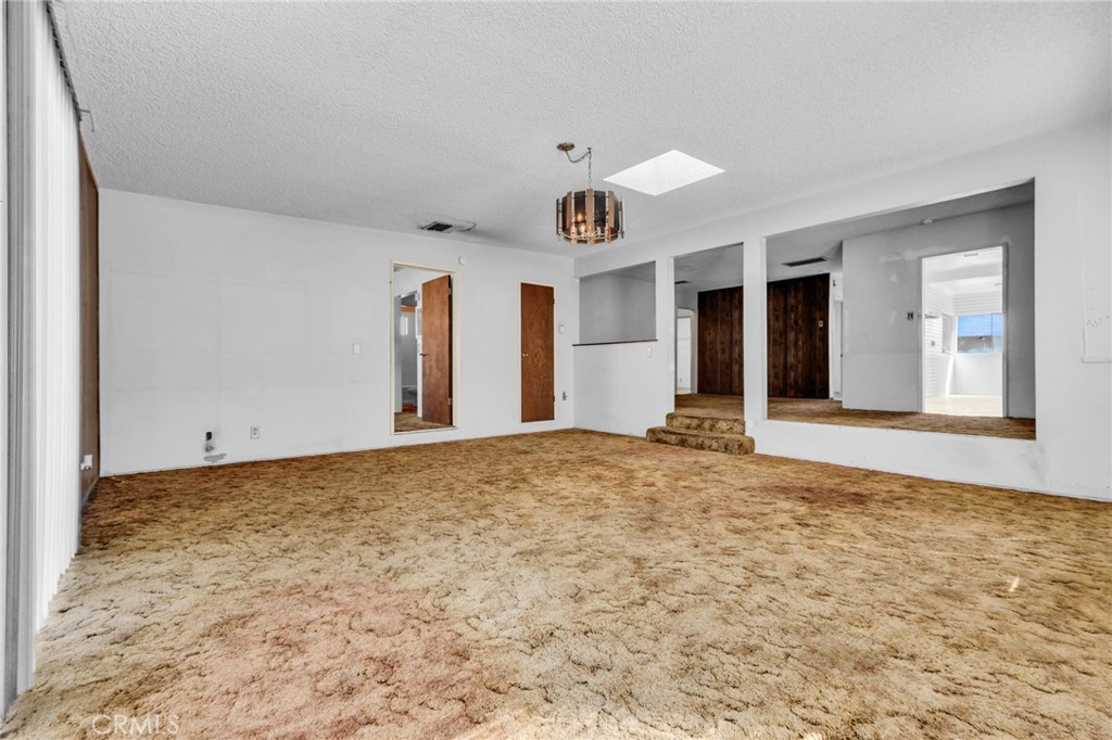 18901 18901 Haas Avenue