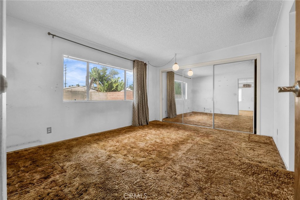 18901 18901 Haas Avenue