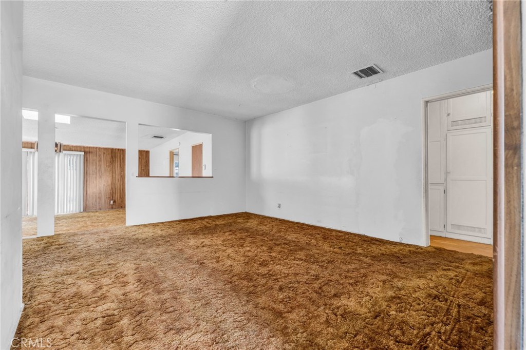 18901 18901 Haas Avenue