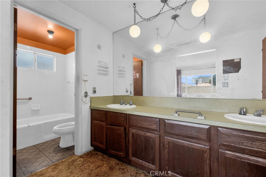 18901 18901 Haas Avenue