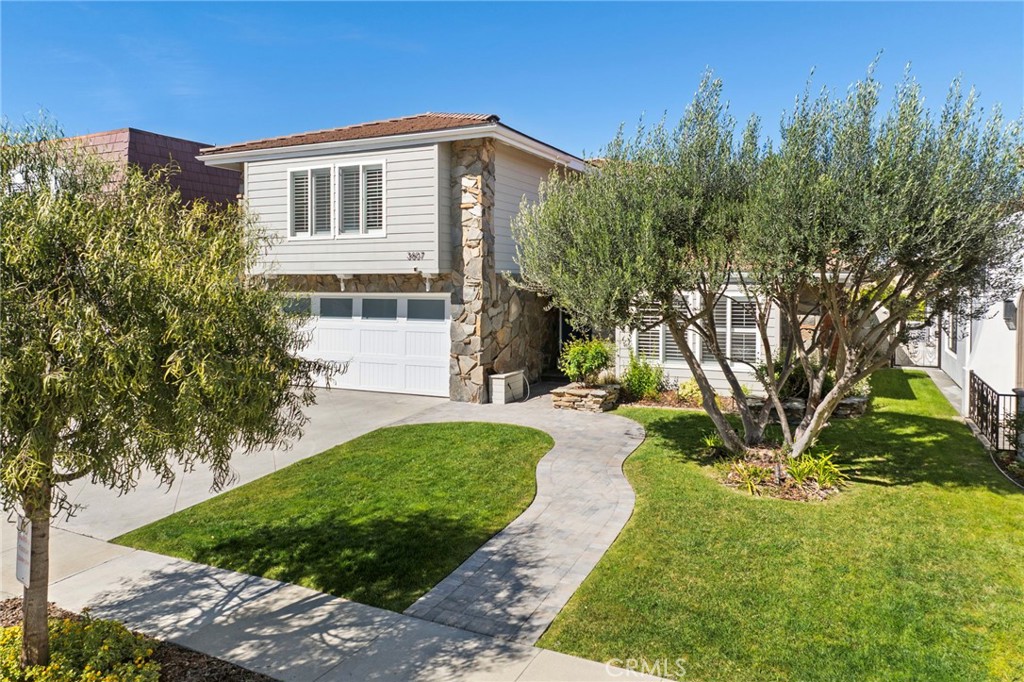 3607 Courtney Way