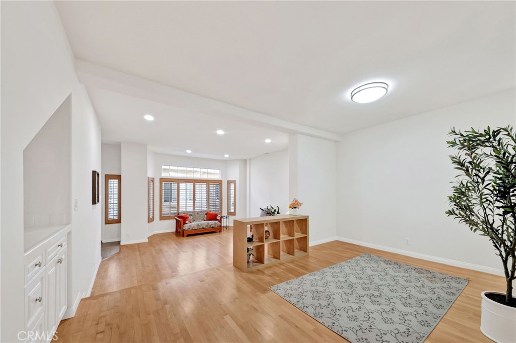 2825 Plaza Del Amo 106