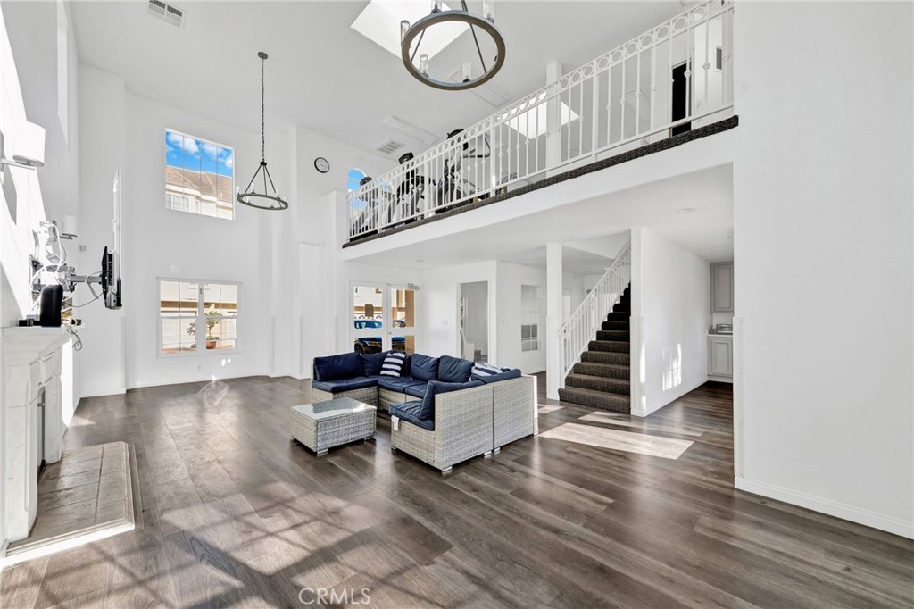 2825 Plaza Del Amo 106