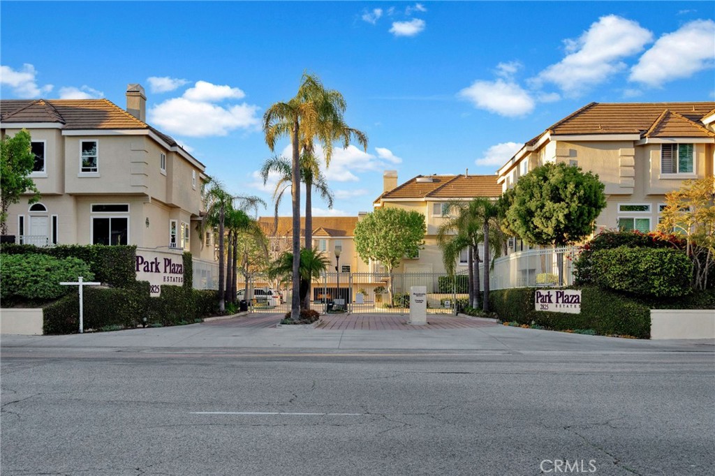 2825 Plaza Del Amo 106