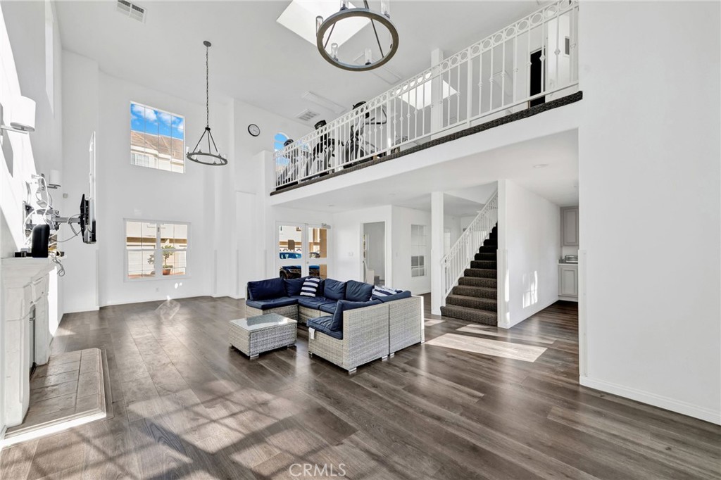 2825 Plaza Del Amo 106