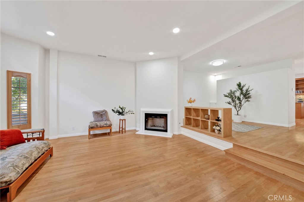 2825 Plaza Del Amo 106