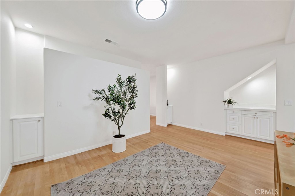 2825 Plaza Del Amo 106