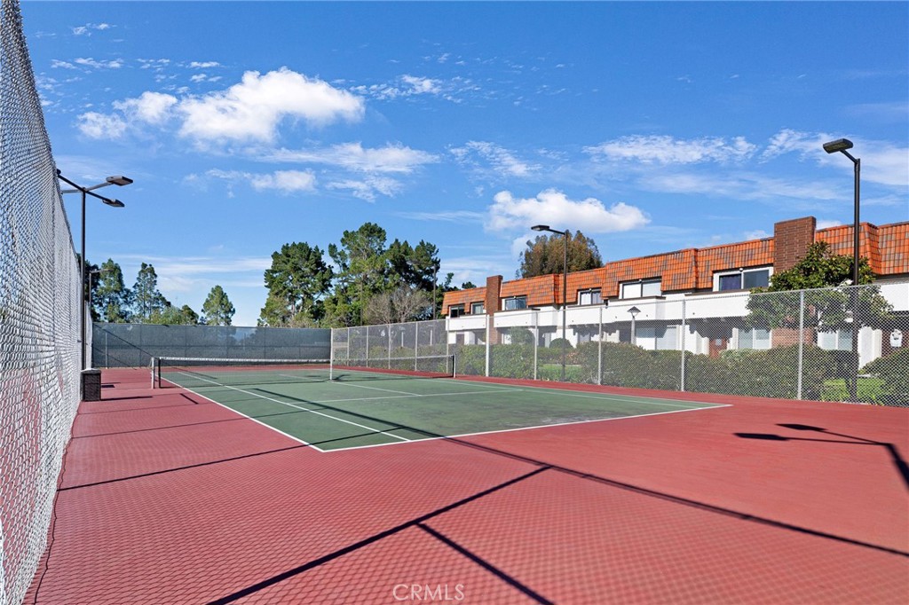 27914 Ridgebluff Court