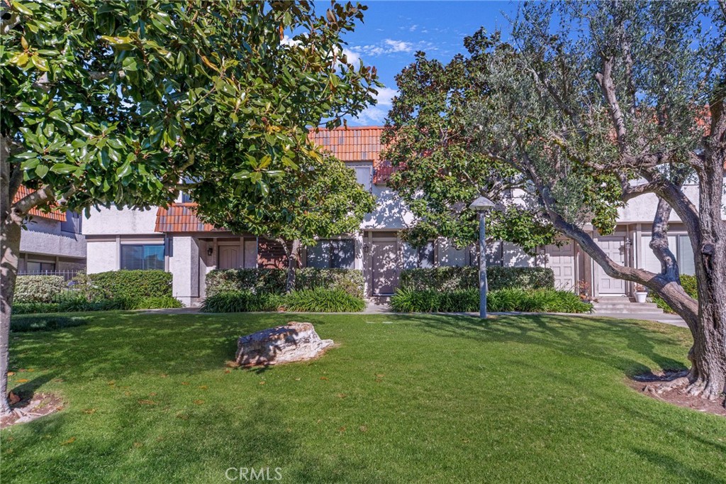 27914 Ridgebluff Court