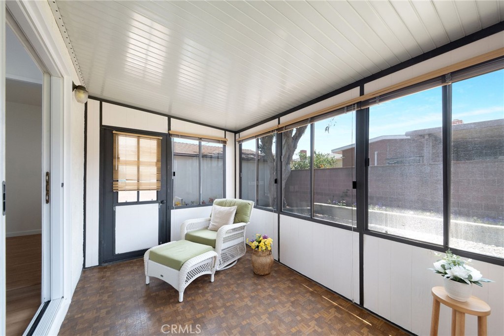 2302 W 177th