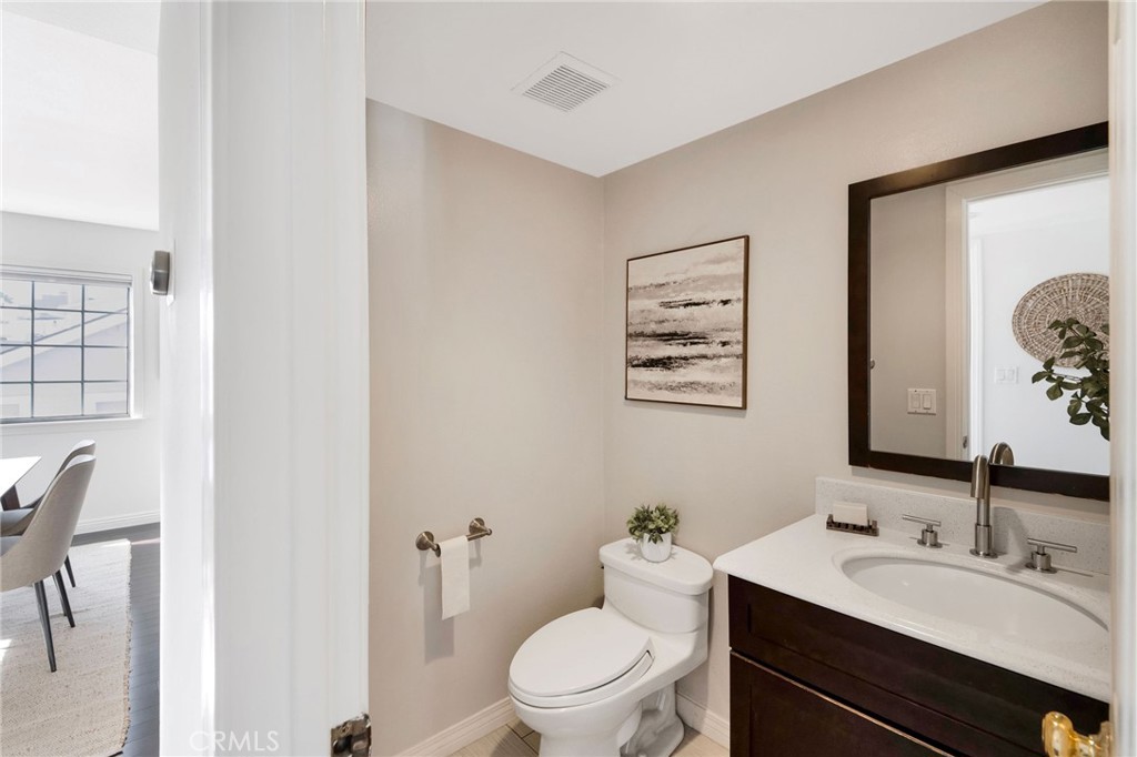 105 N Broadway E