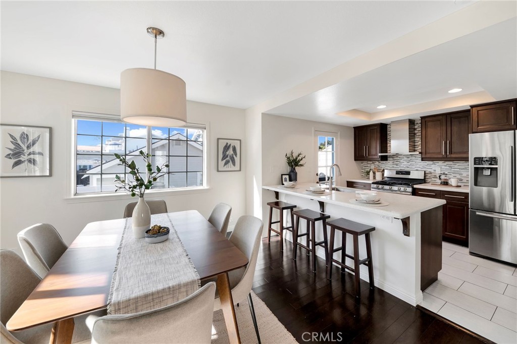 105 N Broadway E