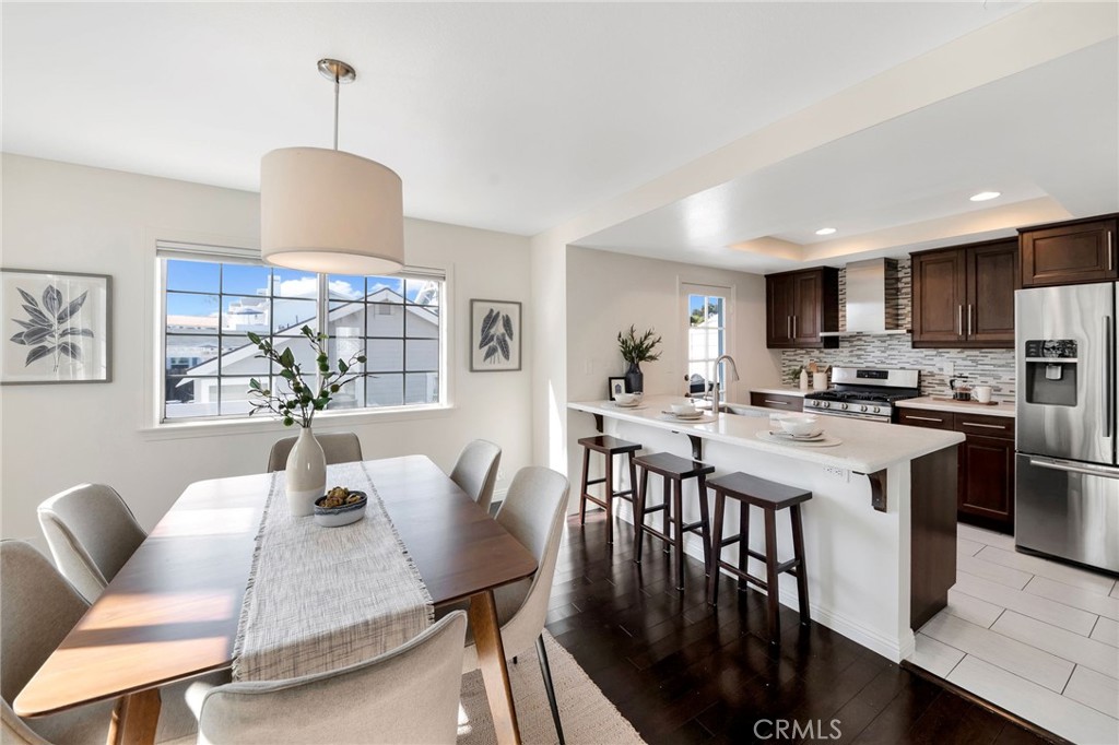 105 N Broadway E