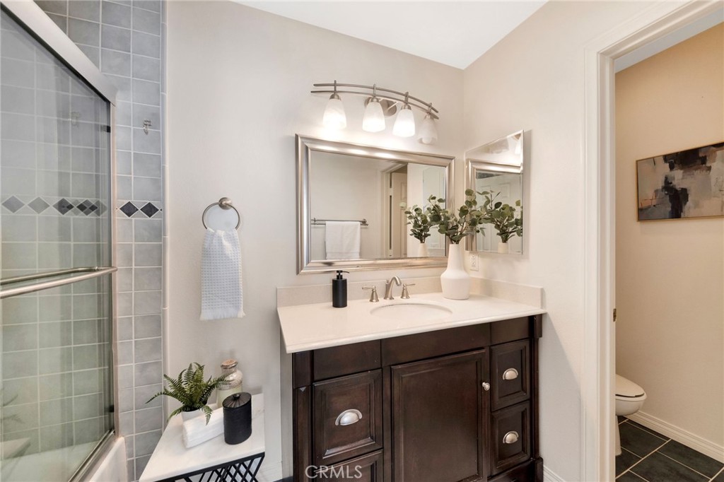 105 N Broadway E