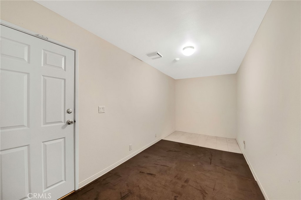 105 N Broadway E