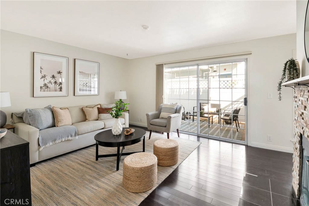 105 N Broadway E