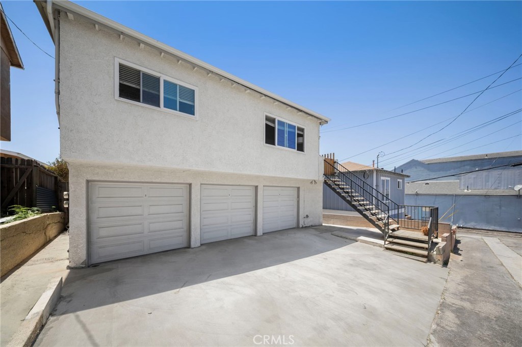 521 Avenue A
